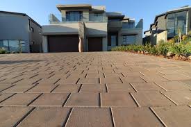 Best Concrete Driveway Installation  in Brackenridge, PA